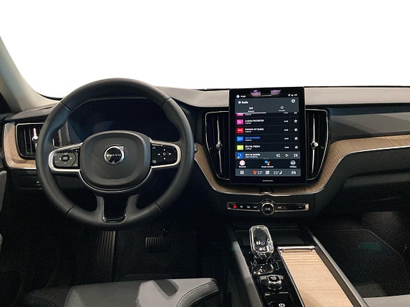 Volvo XC60 5 of 16