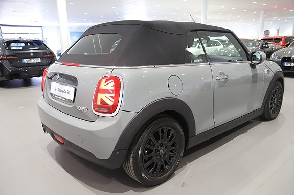 MINI Cooper 8 of 16