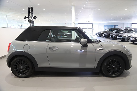 MINI Cooper 10 of 16