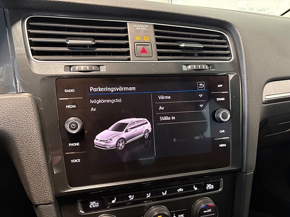 Volkswagen Golf Alltrack 14 of 19