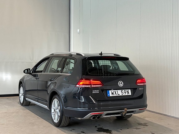 Volkswagen Golf Alltrack 6 of 19
