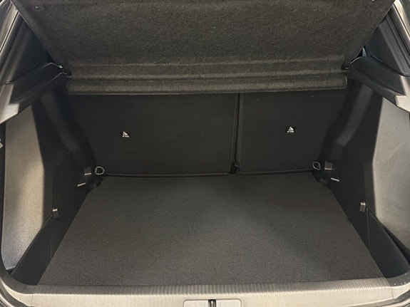 Peugeot 2008 14 of 14