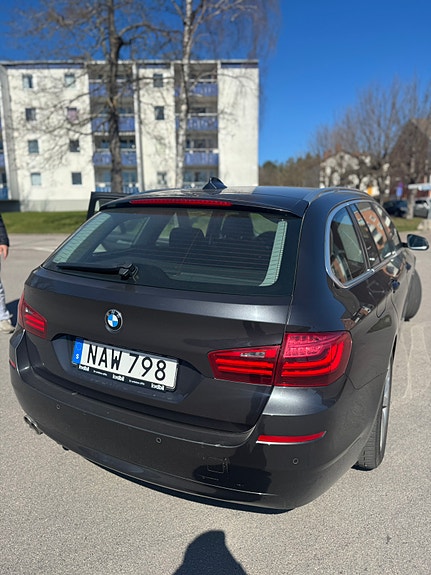 BMW 520d 4 of 16