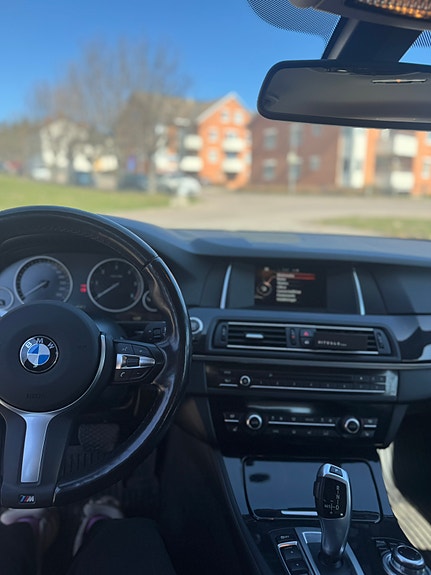 BMW 520d 9 of 16