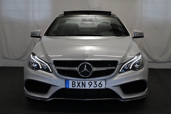 Mercedes-Benz E220 4 of 5