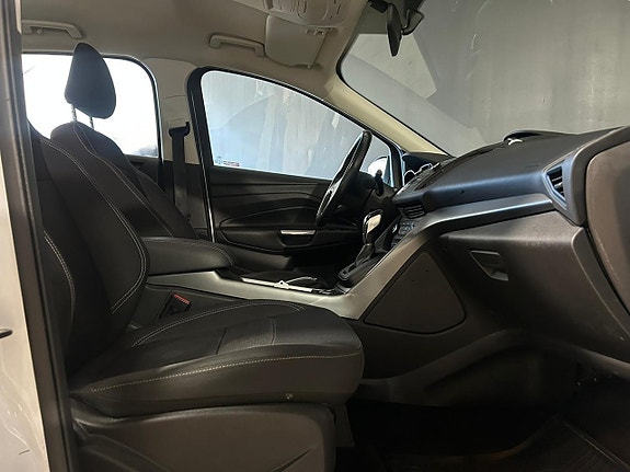 Ford Kuga 11 of 21