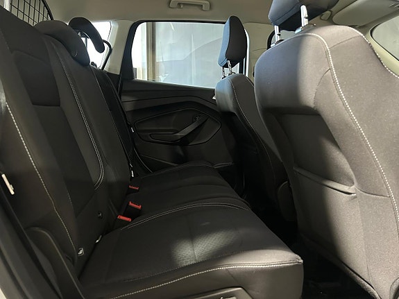 Ford Kuga 18 of 21