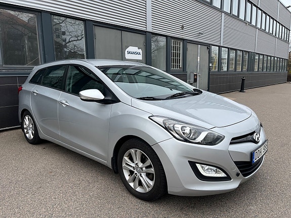 Hyundai i30 4 of 5