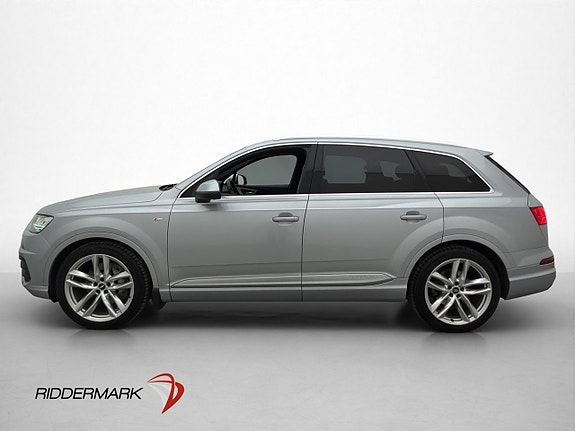 Audi Q7 2 of 5