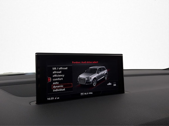 Audi Q7 16 of 30