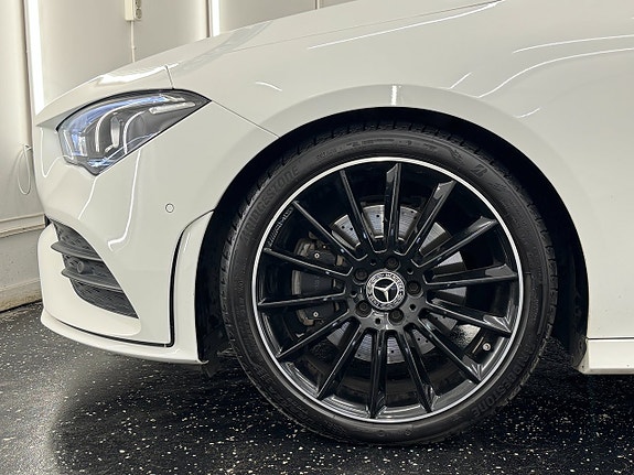 Mercedes-Benz CLA200 d 7 of 23