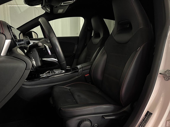 Mercedes-Benz CLA200 d 9 of 23