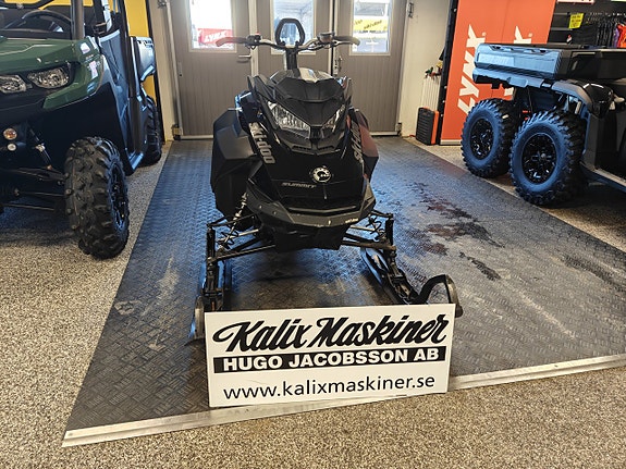 Ski-Doo Summit SP 600R E-TEC ES MOMSAD