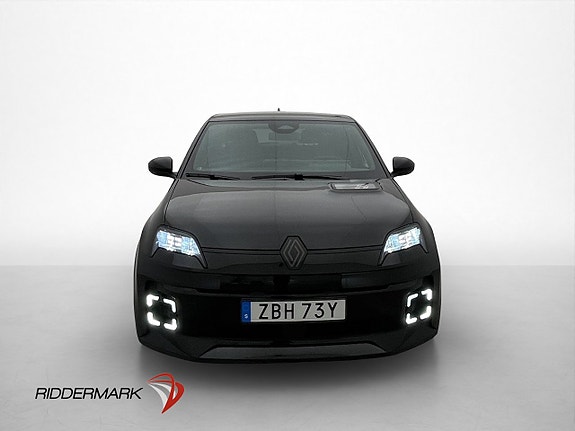 Renault 5 E-Tech 3 of 5