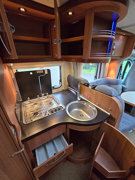 Hymer Tramp 698 CL 14 of 20
