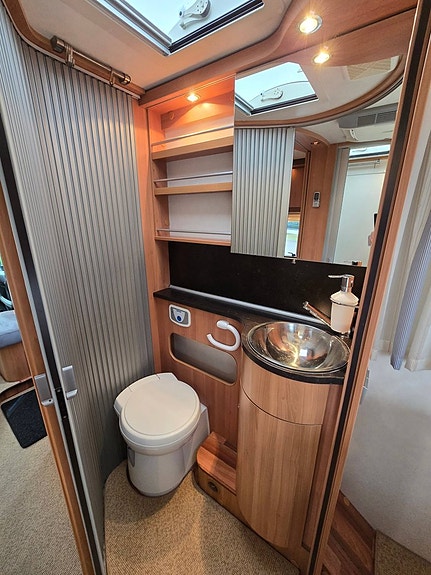 Hymer Tramp 698 CL 8 of 20