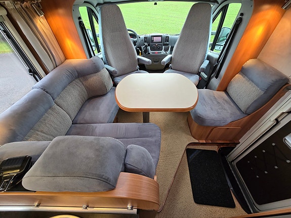 Hymer Tramp 698 CL 3 of 20