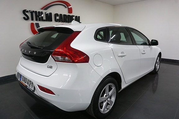 Volvo V40 4 of 5