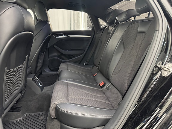 Audi A3 8 of 16