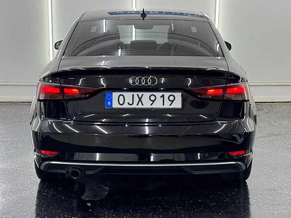 Audi A3 4 of 16