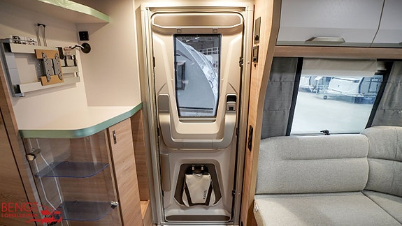 Knaus SÜDWIND BLACK SELECTION 500 FU 21 of 21
