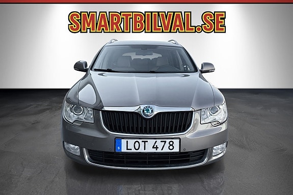 Skoda Superb 2 of 5
