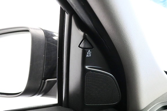 Volvo XC60 20 of 25