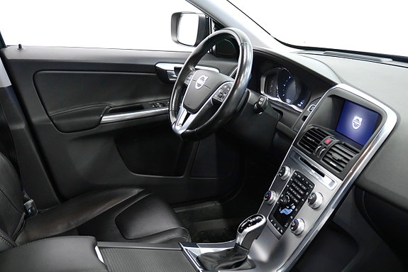Volvo XC60 7 of 25