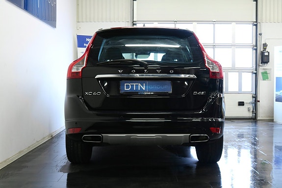 Volvo XC60 4 of 25
