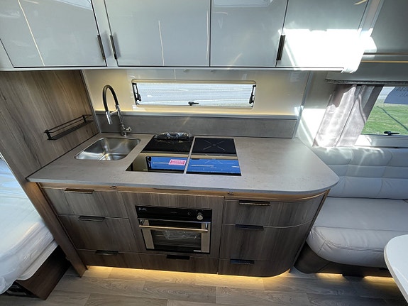 Kabe Imperial 630 TDL KS 10 of 21