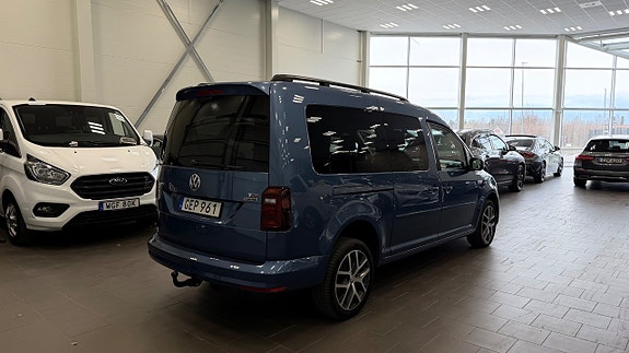 Volkswagen Caddy Maxi 4 of 5