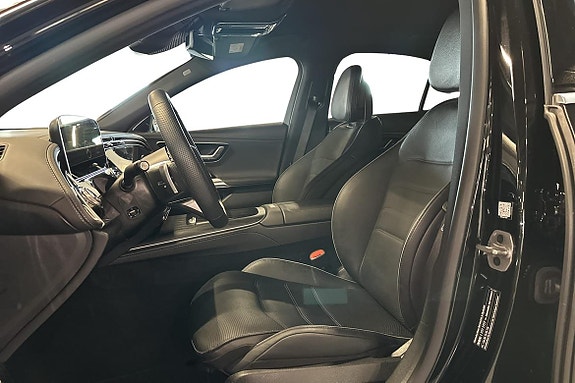 Mercedes-Benz E300 e 12 of 26