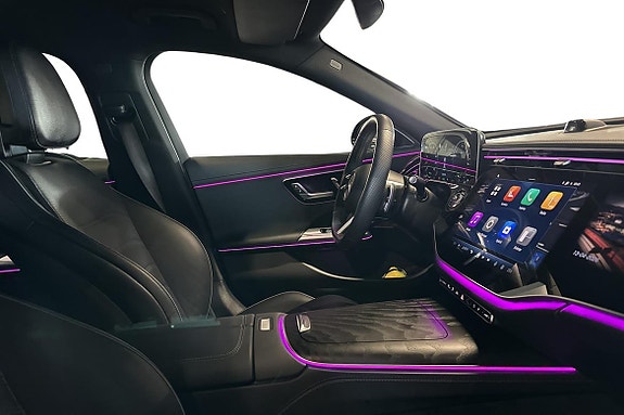 Mercedes-Benz E300 e 10 of 26