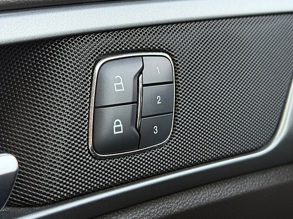 Ford Mondeo 20 of 27