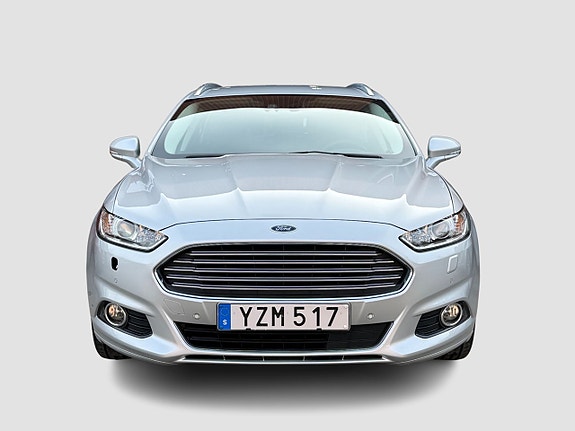 Ford Mondeo 2 of 27