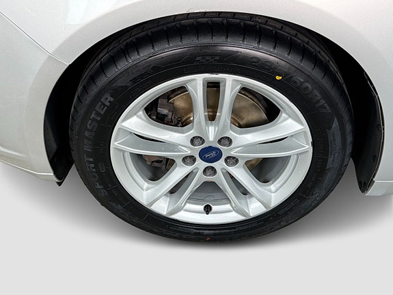 Ford Mondeo 9 of 27
