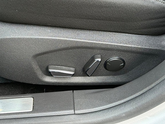 Ford Mondeo 16 of 27