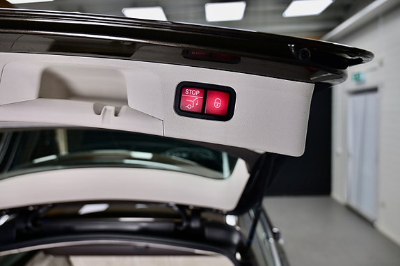 Mercedes-Benz E220 d 10 of 30