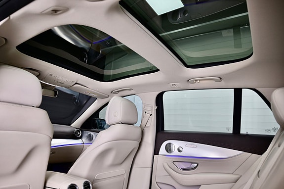 Mercedes-Benz E220 d 12 of 30