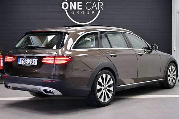 Mercedes-Benz E220 d 6 of 30