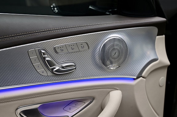 Mercedes-Benz E220 d 23 of 30