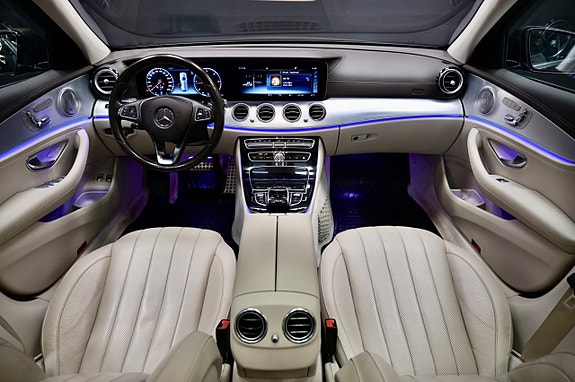 Mercedes-Benz E220 d 19 of 30