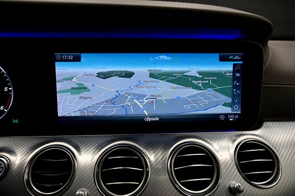 Mercedes-Benz E220 d 27 of 30