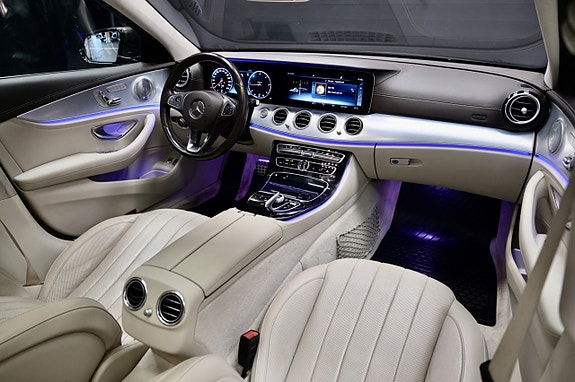 Mercedes-Benz E220 d 17 of 30