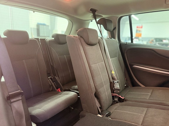 Opel Zafira Tourer 19 of 20