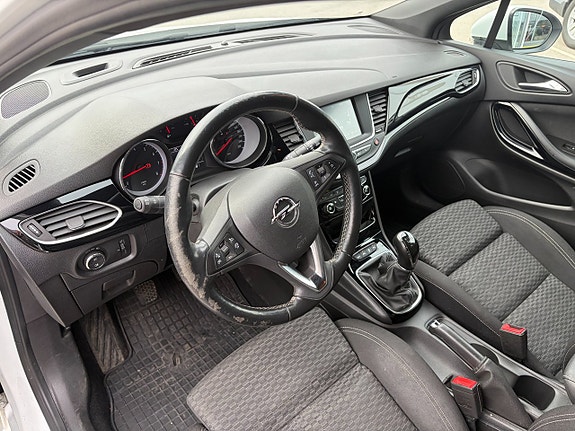 Opel Astra 9 of 18