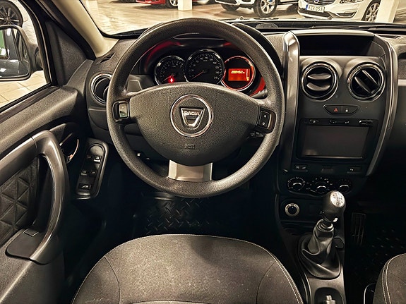 Dacia Duster 2 of 5