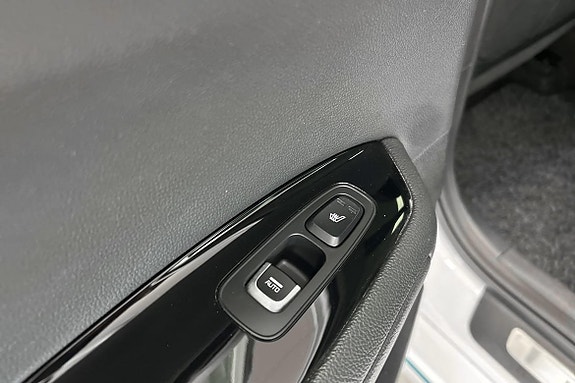 Kia Optima 9 of 20
