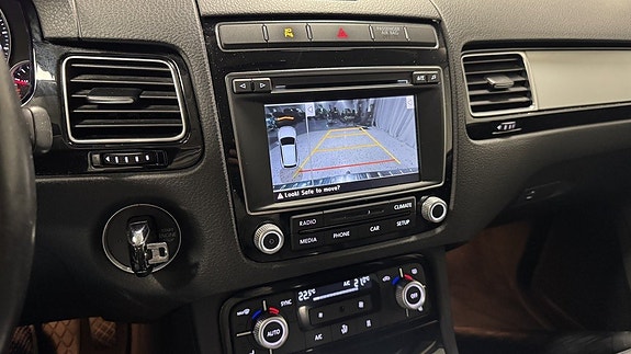 Volkswagen Touareg 12 of 14
