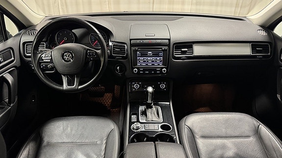 Volkswagen Touareg 9 of 14